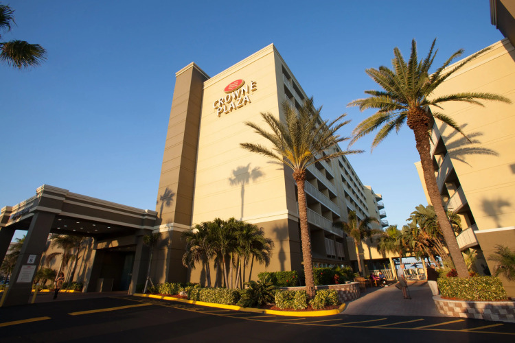 Crowne Plaza Melbourne - Oceanfront by IHG