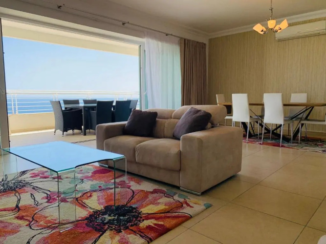 Sliema Seafront with Pool — фото 2