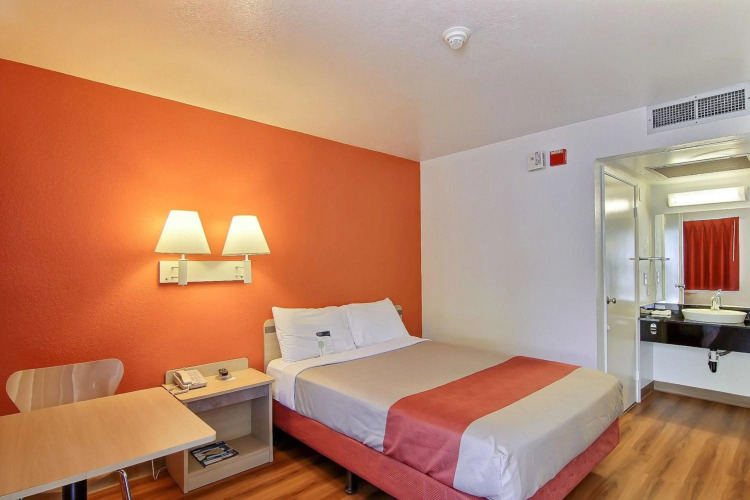 Motel 6 Lompoc, CA — фото 2
