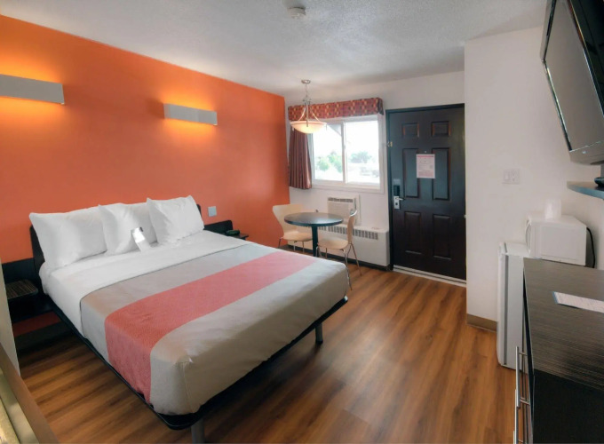 Motel 6 Lethbridge, AB — фото 4