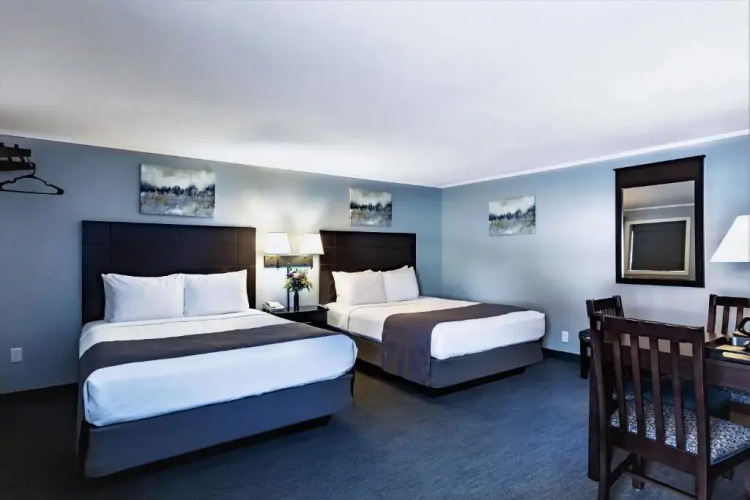 Mt Madison Inn & Suites