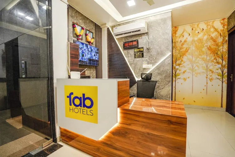 Fabhotel Ts Inn — фото 2