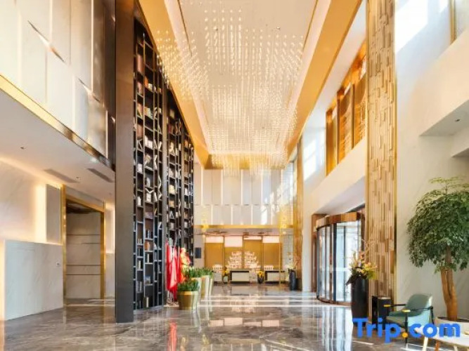 Elong Hotel — фото 2
