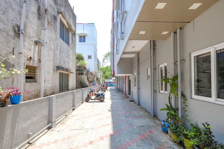Fabhotel Perfect Stays