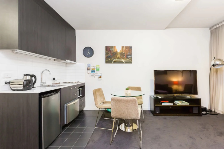 Imogen, Melbourne Studio Apartment — фото 2