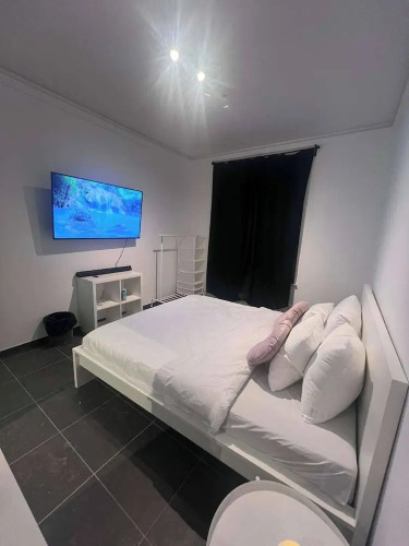 Suite With Private Jacuzzi — фото 4