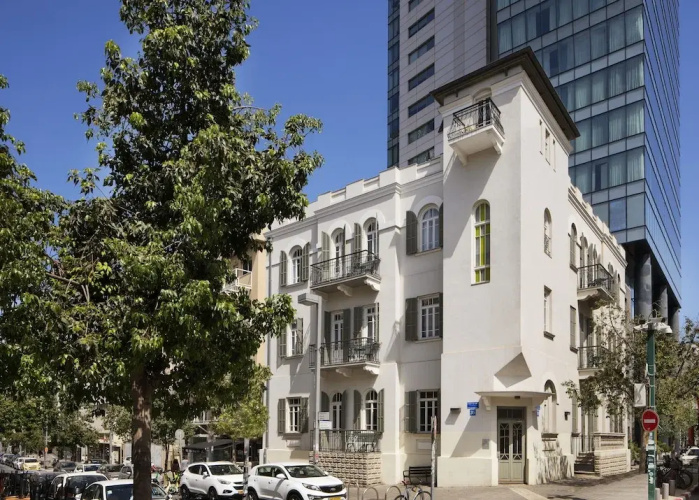 Bachar House - FATTAL COLORS