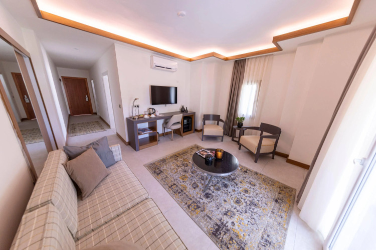 Moyo Beach Hotel — фото 4