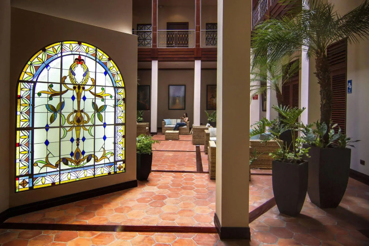 Parc Royale Suites Hotel — фото 2