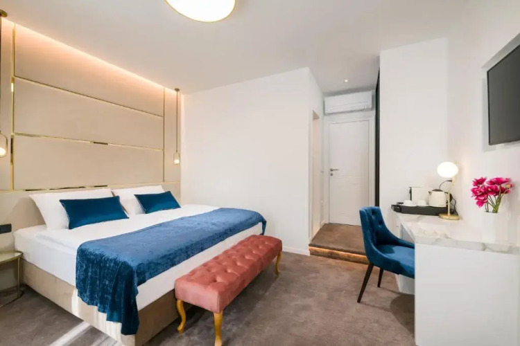 Flos Luxury Rooms — фото 5