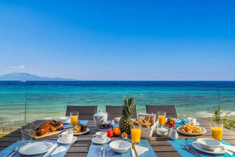 Perla Beach Villa