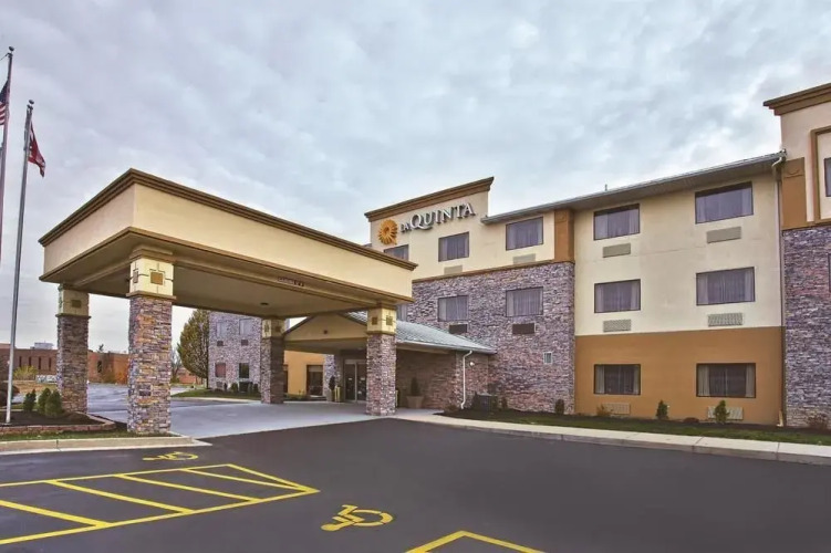 Ramada Limited Fairborn — фото 3