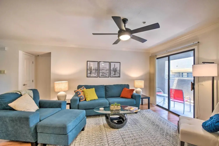6 Mi to Downtown: Phoenix Condo w/ Pool Access! — фото 3