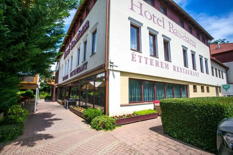 Hotel Bassiana