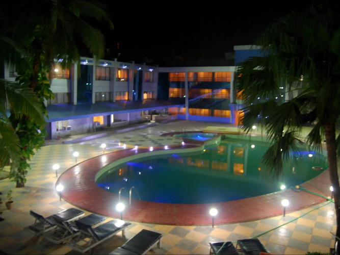 Silver Sands Beach Resort — фото 2