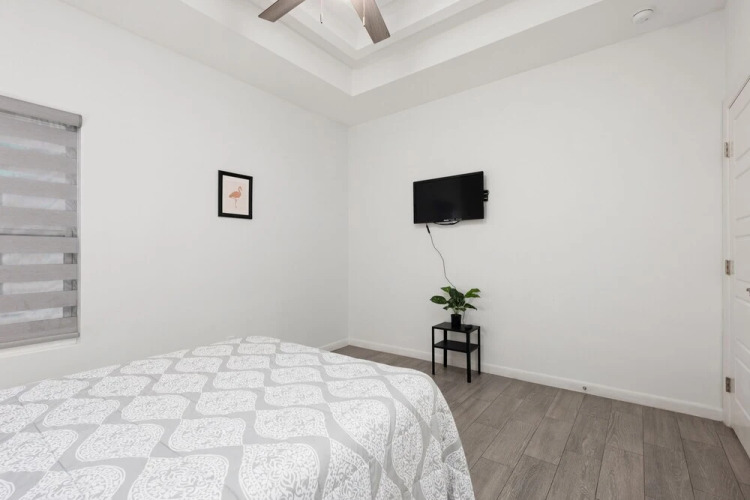 Modern Duplex with Fully Upgraded Amenities — фото 4