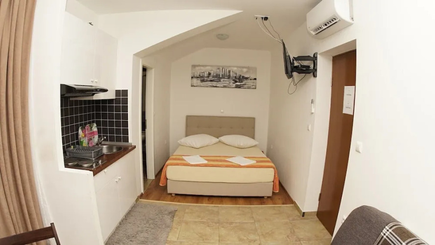 Inviting Apartment 14 Sleeps 3 Guests — фото 2