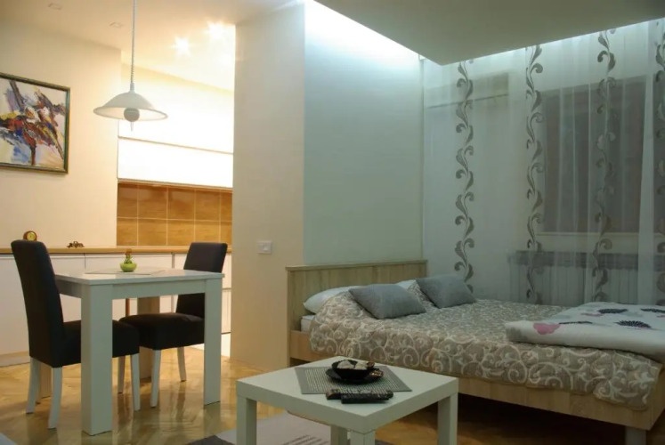Square Studio Apartment — фото 2