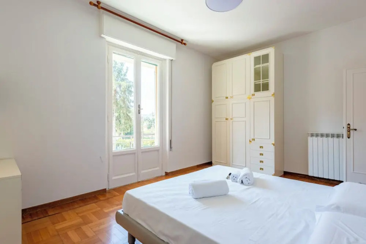 Chic flat with balcony — фото 2