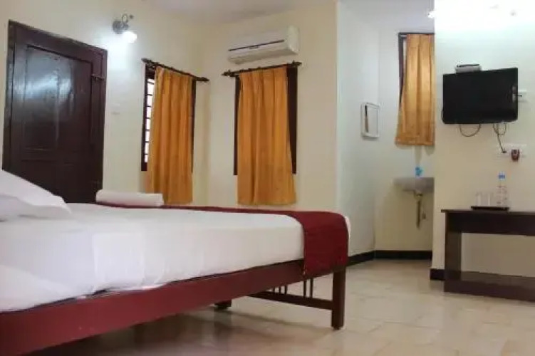 Hotel Usha — фото 2