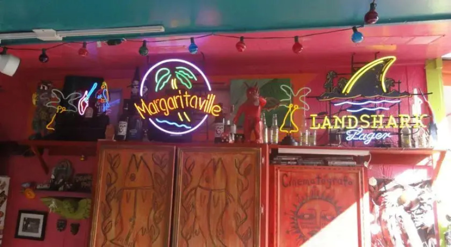 Lost Parrot Cabins — фото 2