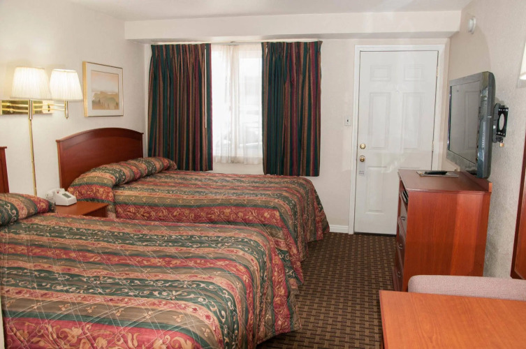 Esquire Inn — фото 4
