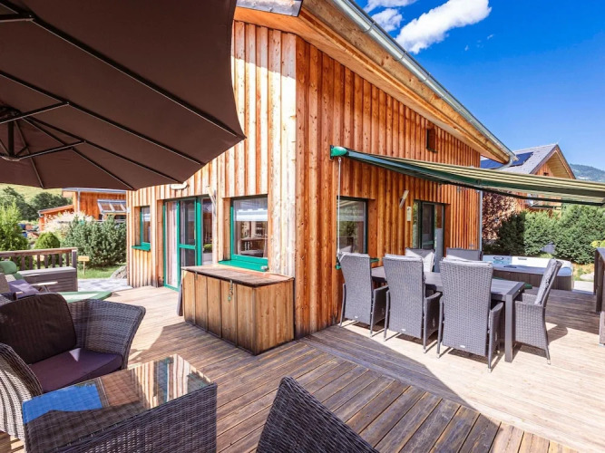 Superior Chalet With Whirlpool — фото 3