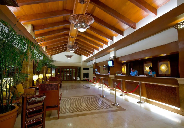 Emerald Island Hotel