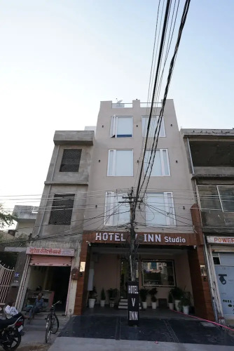 Hotel V Inn Studio