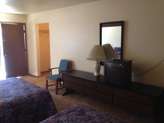 Budget Inn — фото 4