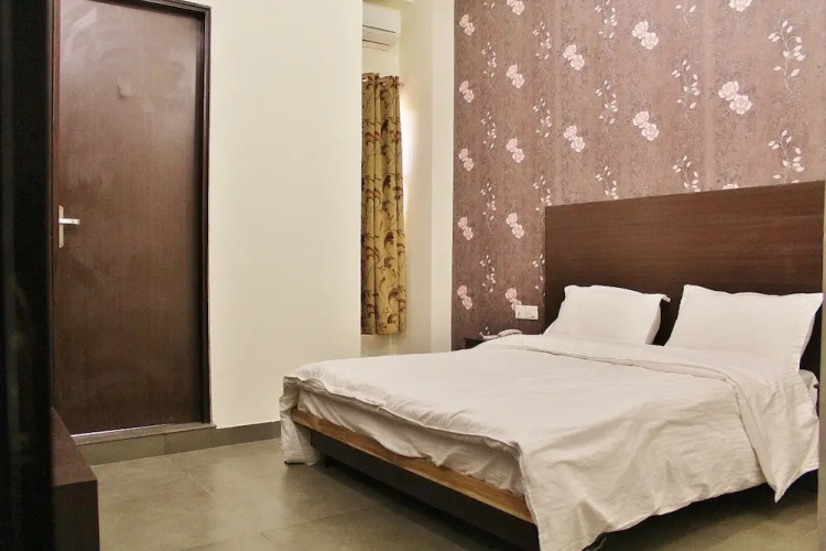 Adhunik Hotel Neemrana