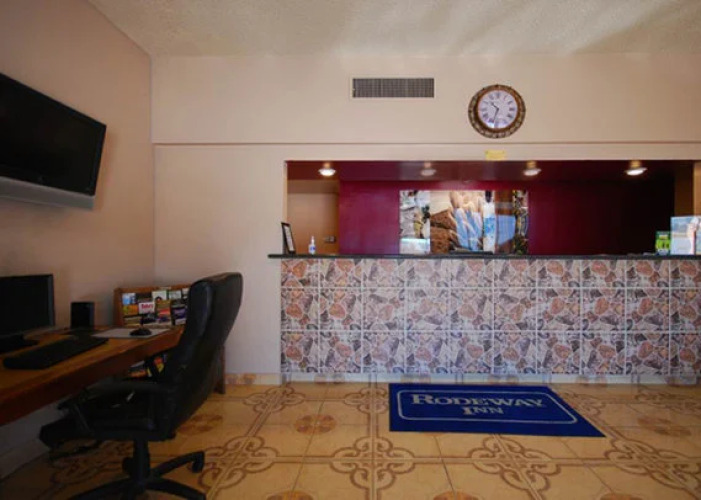 Rodeway Inn — фото 2