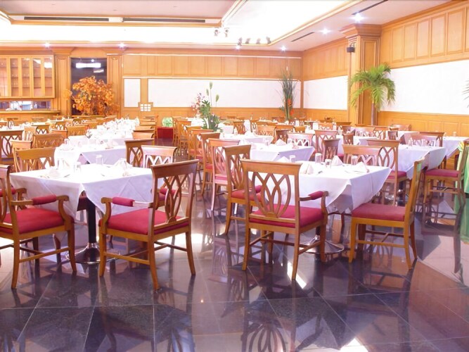 PathumThani Place Hotel — фото 4
