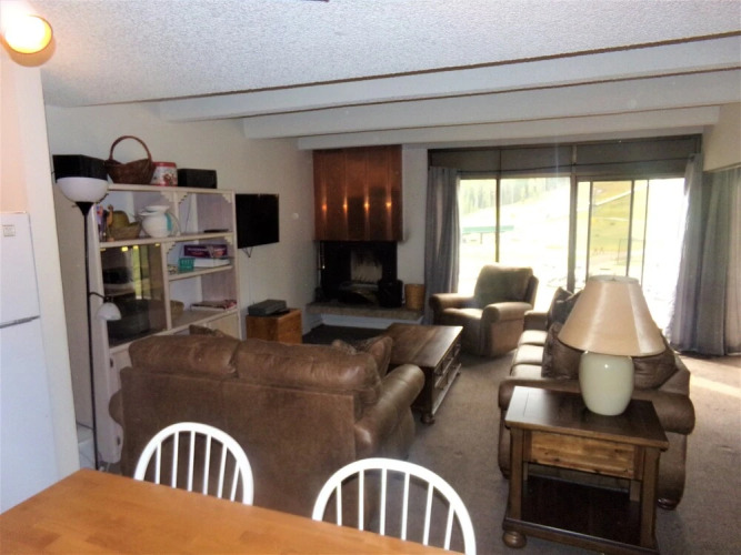 Snowflake 1 Bed plus Den 2 Bath — фото 3
