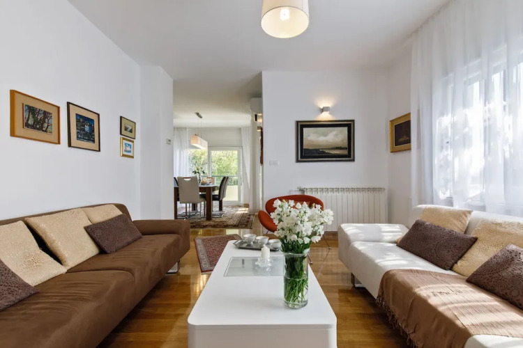 Luxury beach apartment private parking — фото 5