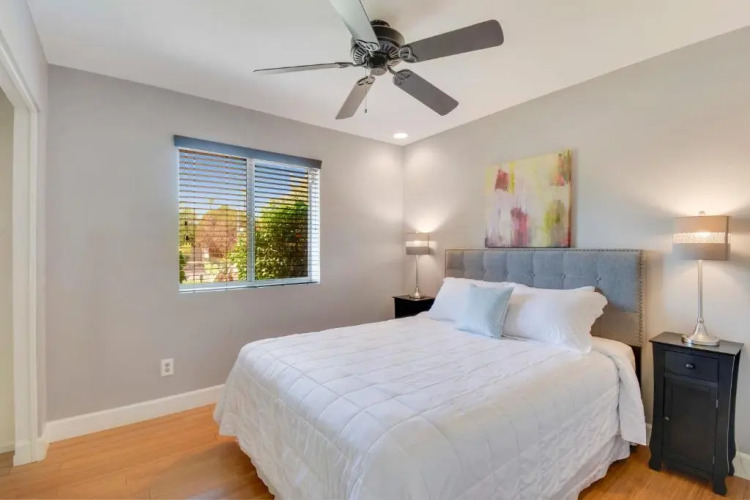 4 bdr, Two Master suite, billiards & desert oasis pool — фото 4