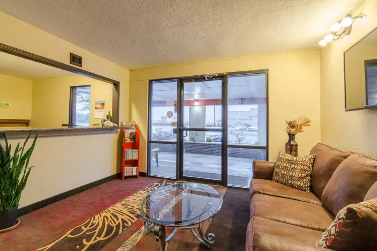 Mitchell Inn and Suites — фото 3