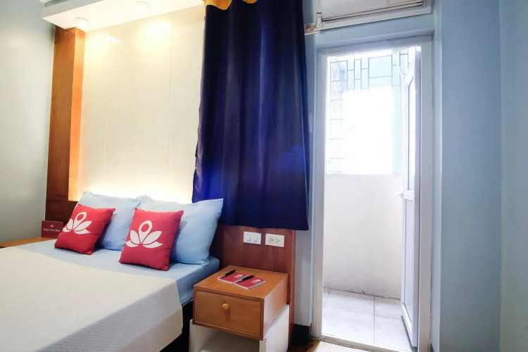 ZEN Rooms Basic Quirino Station — фото 4