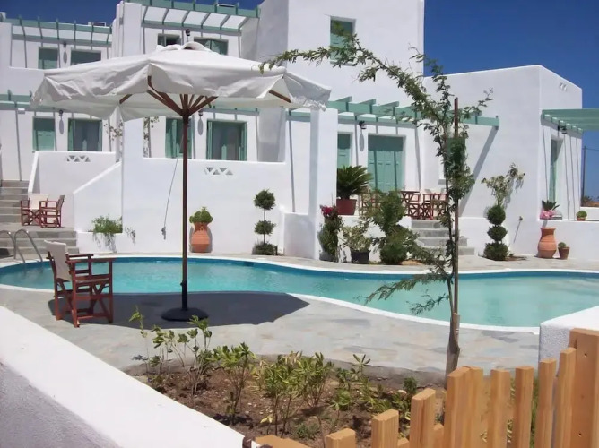 Skyros Luxury Poolside Getaway — фото 3