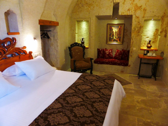 Canyon Cave Hotel — фото 2