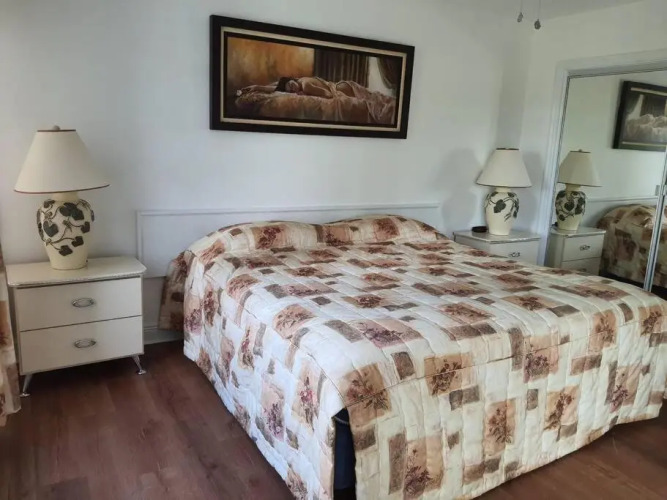 Contemporary 2-bed 2-bath condo — фото 3