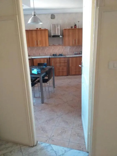 Big appartement avec jacuzzi — фото 4