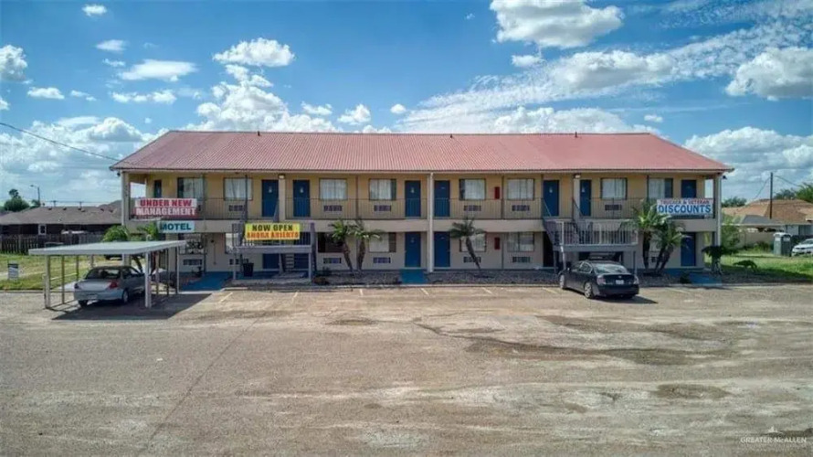 Pharr Executive Inn — фото 2