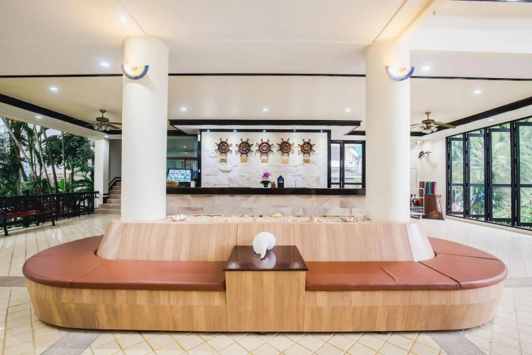 Karon Whale Resort — фото 2