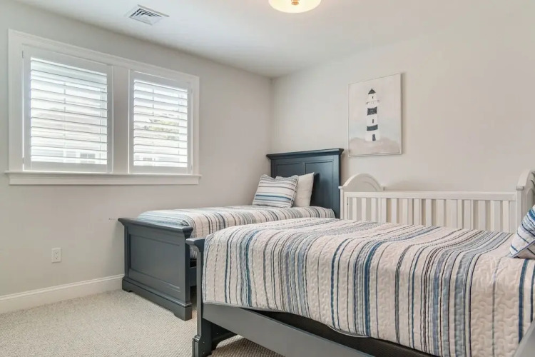 2 Mi to Public Beach! Cape Cod Gem w/ Fire Pit — фото 5