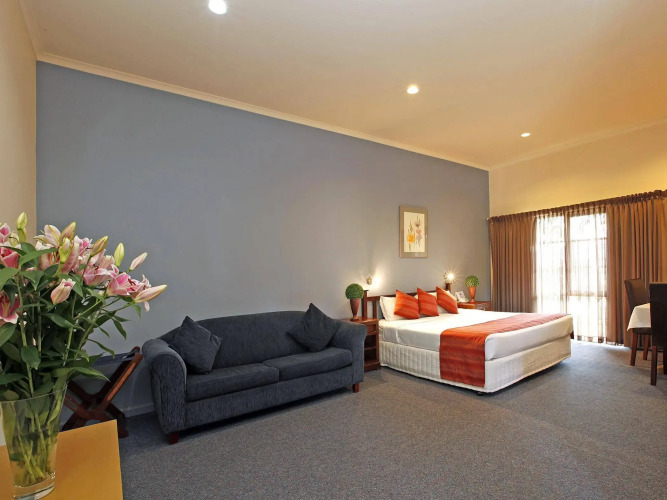 Greensborough Motel