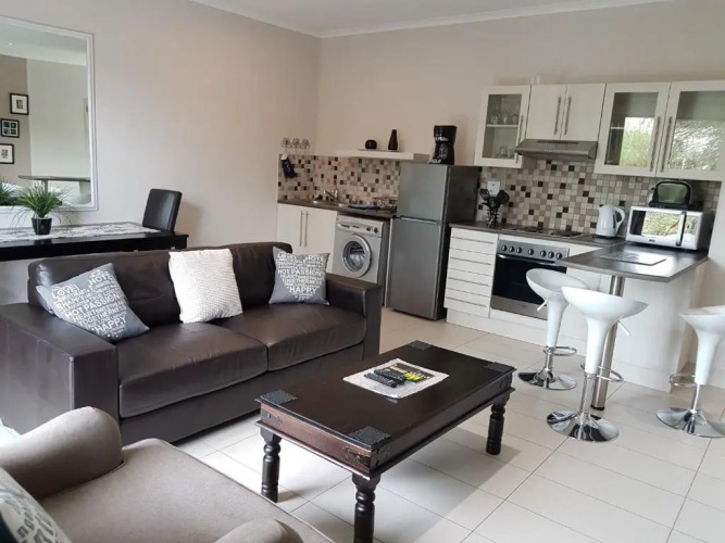 Rieks van der Walt Self-Catering Apartment — фото 5