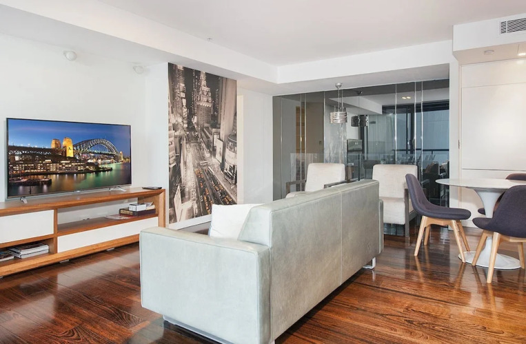 SH147 Sleek Split Level 2BR Surry Hills — фото 5