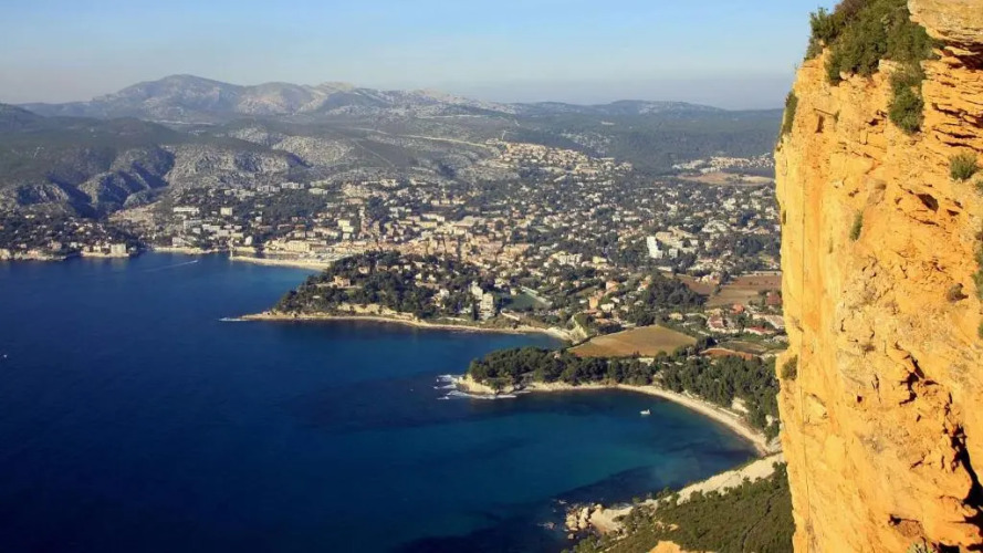 Cassis Le 180° — фото 2