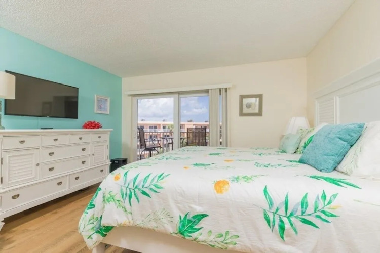 Stbt 405: Beachside Condo With Pool & Elevator 2 Bedroom Condo — фото 3